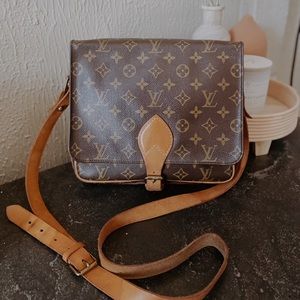 Louis Vuitton Retro Monogram cross body